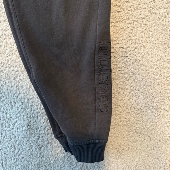 Lululemon Scuba High-Rise Jogger *Fleece 28"Color Black Size 10 - Picture 3 of 13